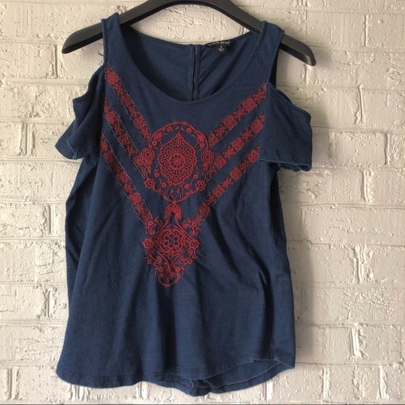Lucky Brand Embroidered Cold Shoulder Top - Picture 4 of 9